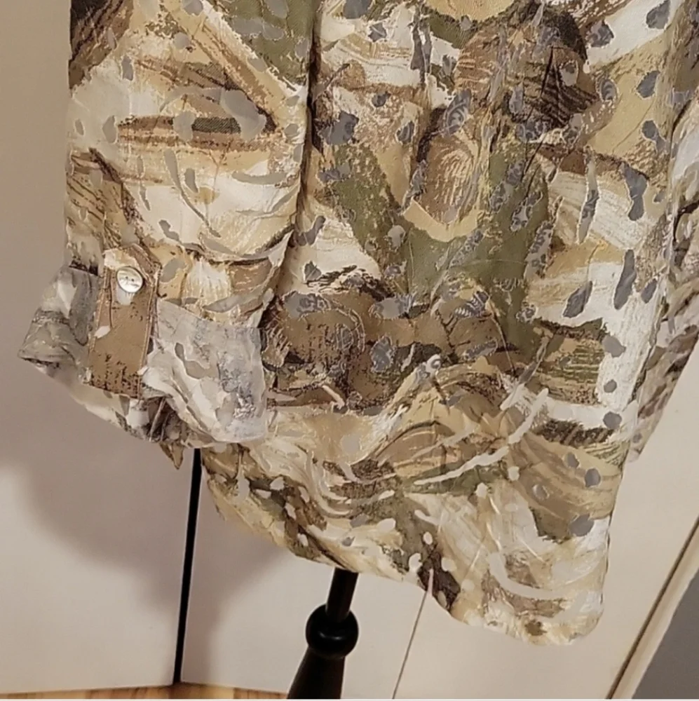 Ruby Rd Button Down Top - Picture 3 of 6